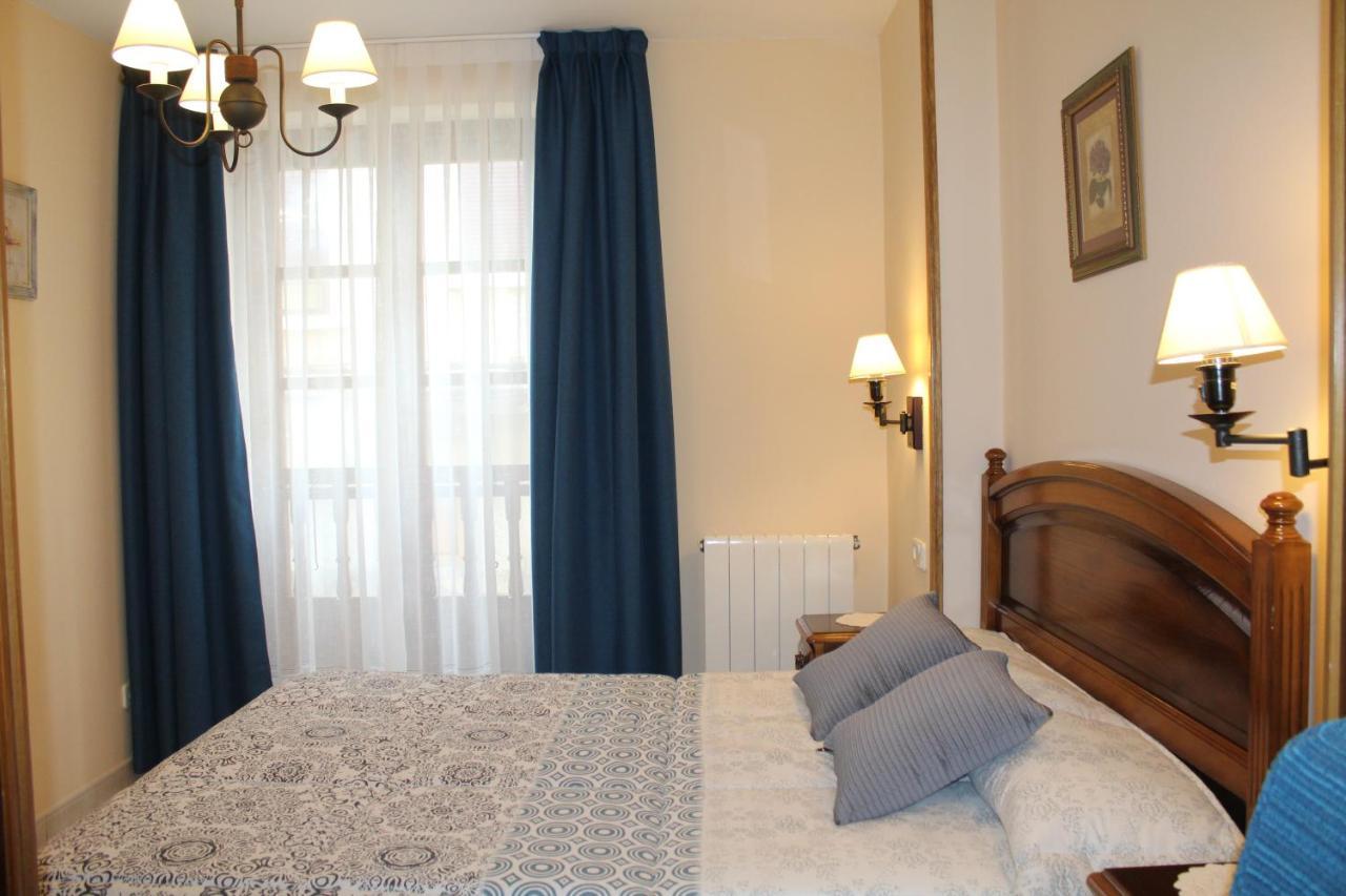 Apartamentos La Lula Cudillero Luaran gambar
