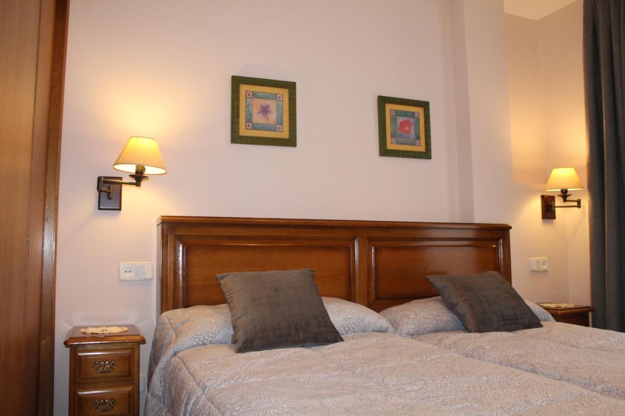 Apartamentos La Lula Cudillero Luaran gambar